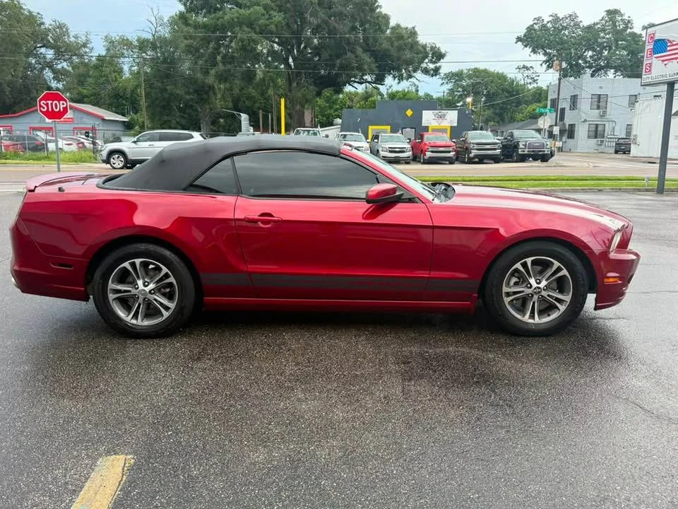 2014 Ford S197 Mustang - Image 2 of 13