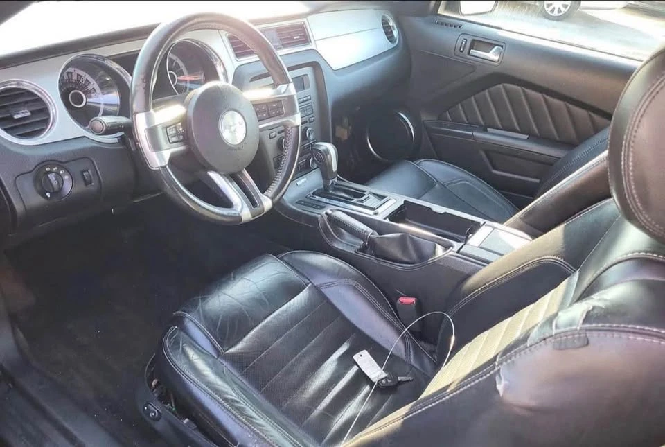 2014 Ford S197 Mustang - Image 5 of 6