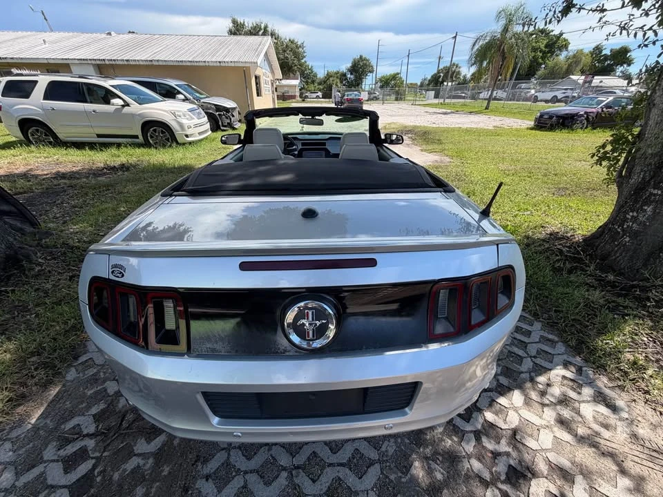 2014 Ford S197 Mustang - Image 3 of 5