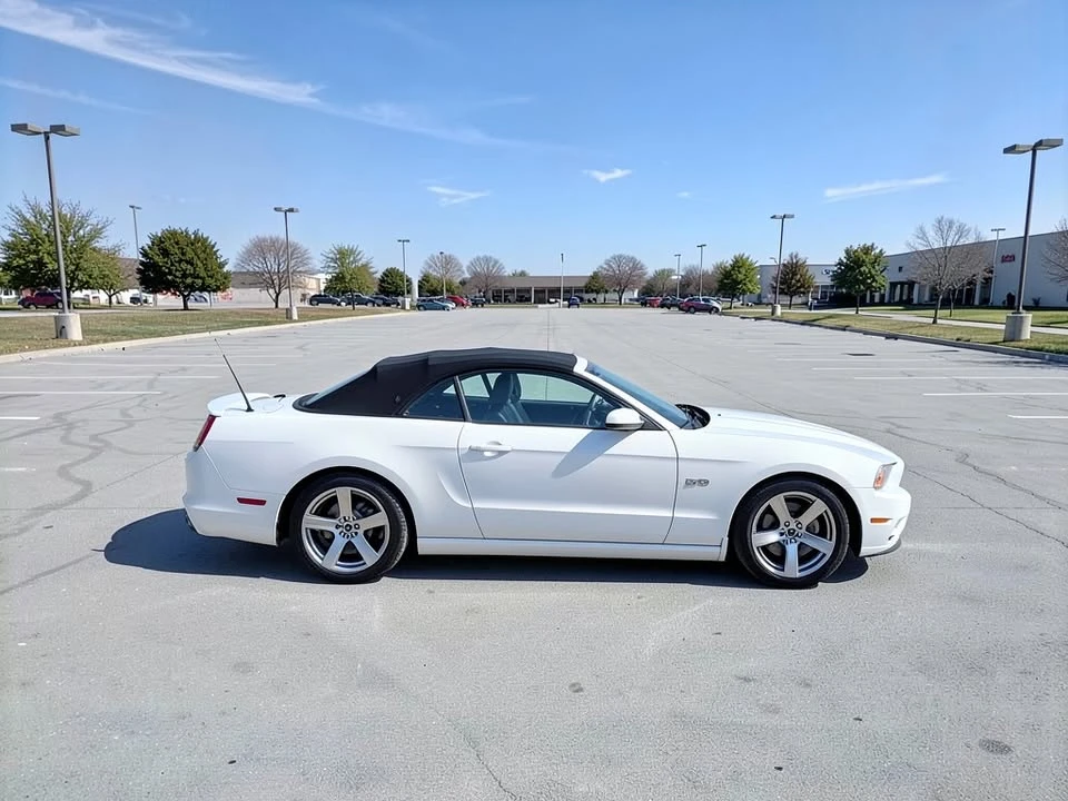2014 Ford S197 Mustang GT - Image 4 of 19
