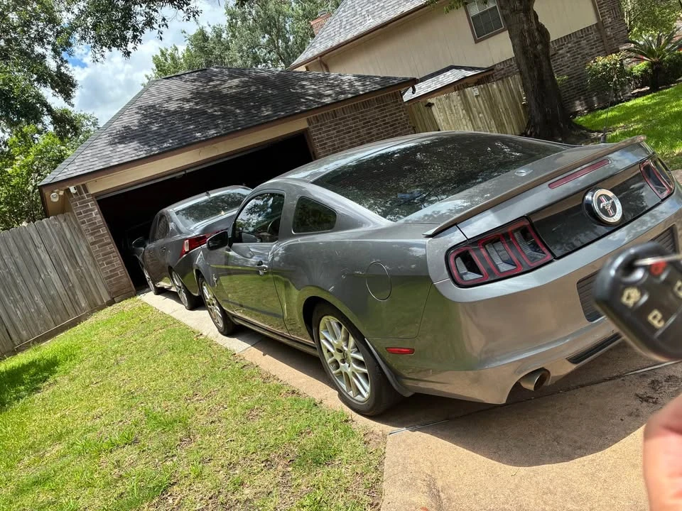 2014 Ford S197 Mustang - Image 2 of 6