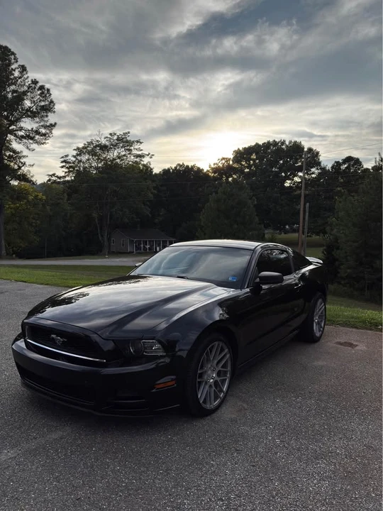 2014 Ford S197 Mustang - Image 2 of 9