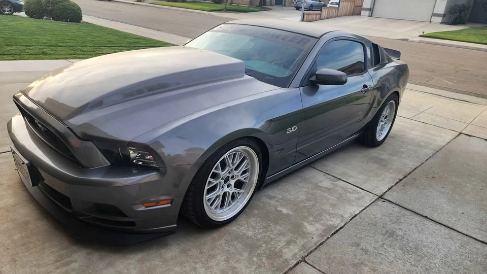 2014 Ford S197 Mustang - Image 2 of 9