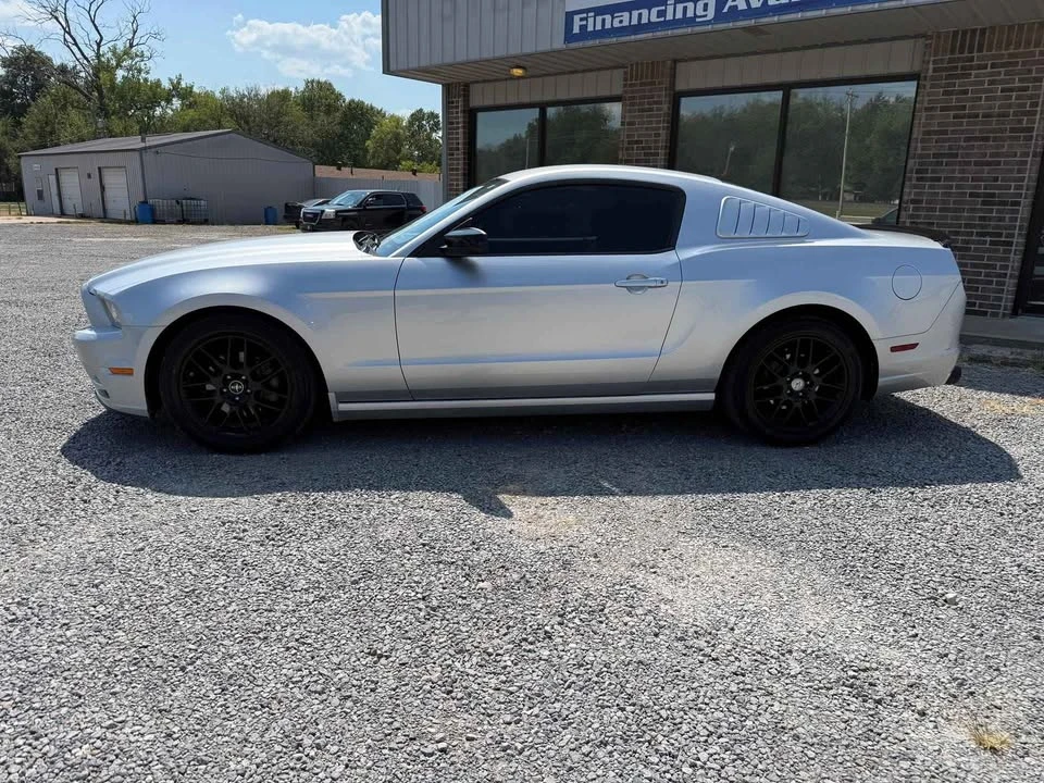 2014 Ford S197 Mustang - Image 2 of 9