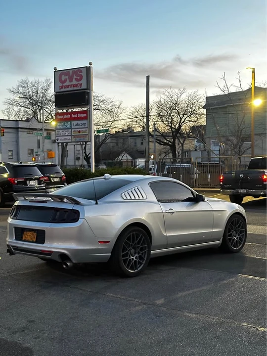 2014 Ford S197 Mustang - Image 2 of 13