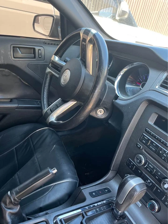 2014 Ford S197 Mustang - Image 2 of 13