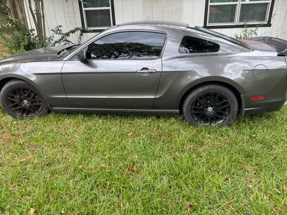 2014 Ford S197 Mustang - Image 12 of 13