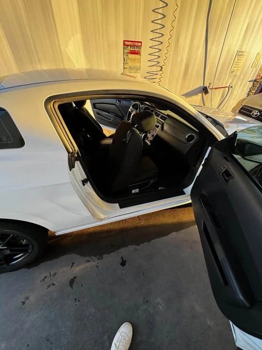 2014 Ford S197 Mustang - Image 4 of 5