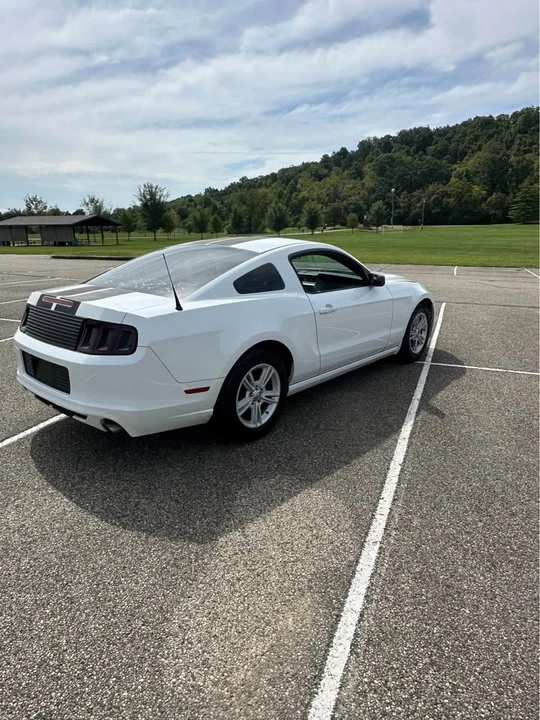 2014 Ford S197 Mustang - Image 5 of 7