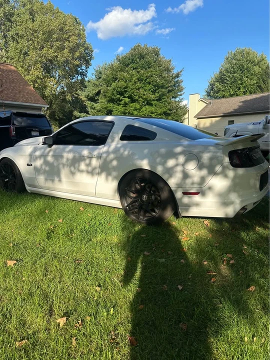 2014 Ford S197 Mustang - Image 5 of 9