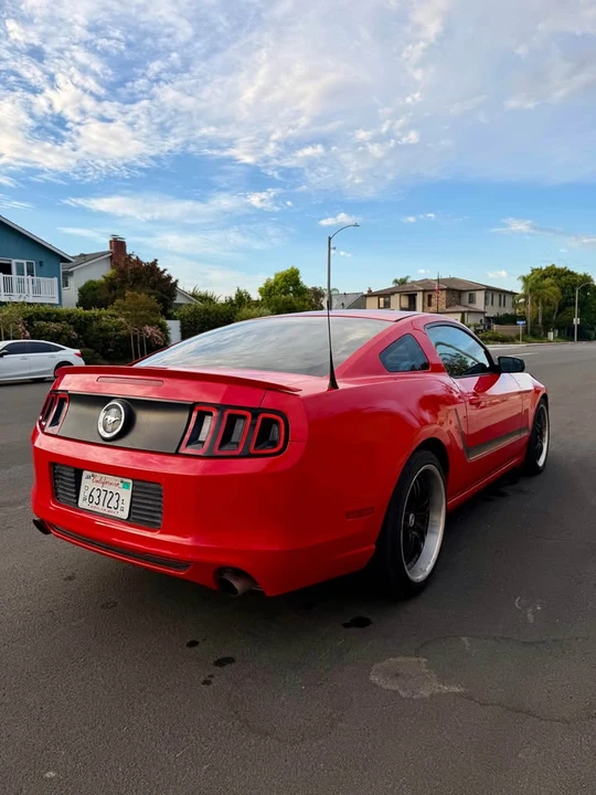 2014 Ford S197 Mustang - Image 5 of 12