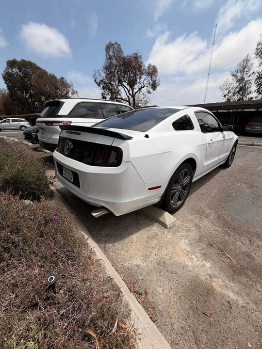 2014 Ford S197 Mustang - Image 3 of 11