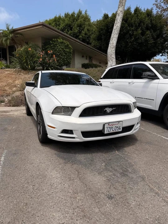 2014 Ford S197 Mustang - Image 2 of 11