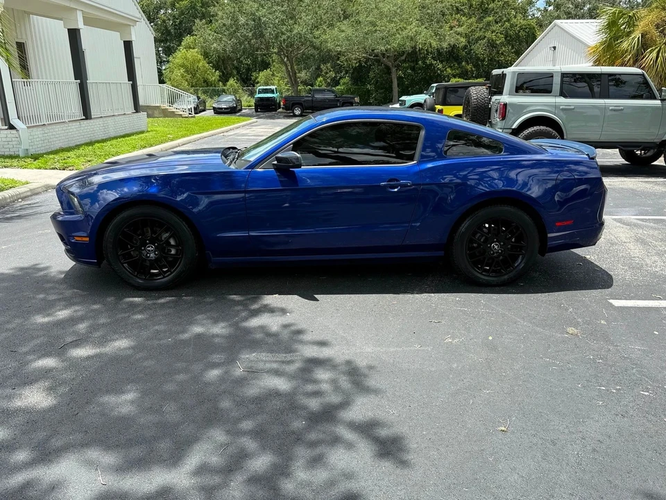 2014 Ford S197 Mustang - Image 8 of 12