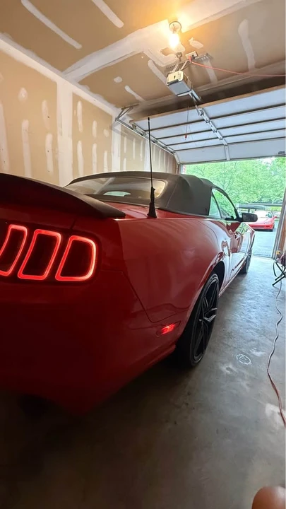 2014 Ford S197 Mustang - Image 9 of 14