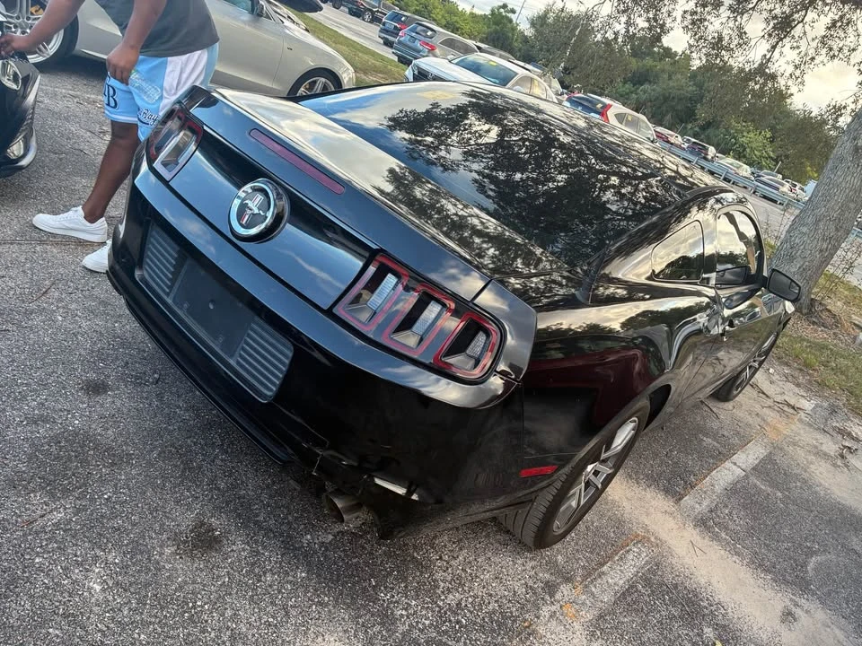2014 Ford S197 Mustang - Image 10 of 12
