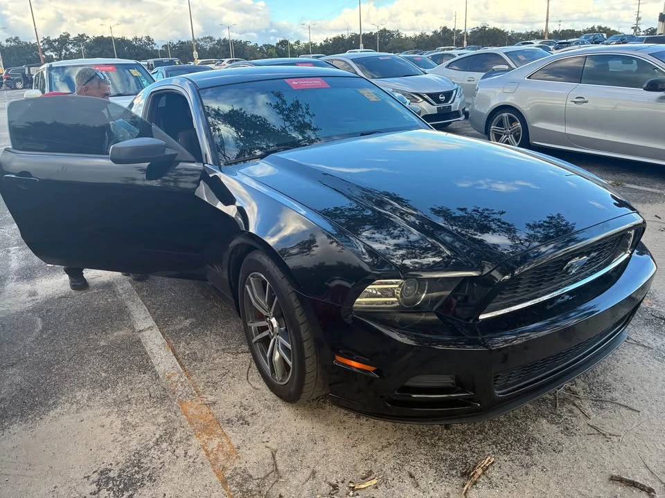 2014 Ford S197 Mustang - Image 11 of 12