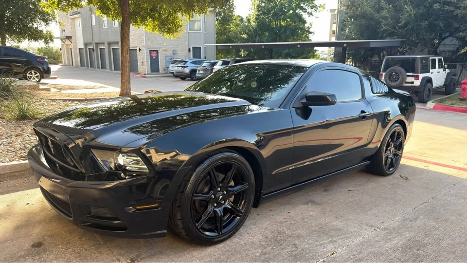 2014 Ford S197 Mustang - Image 3 of 12