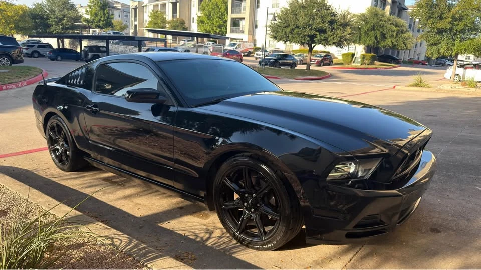 2014 Ford S197 Mustang - Image 2 of 12