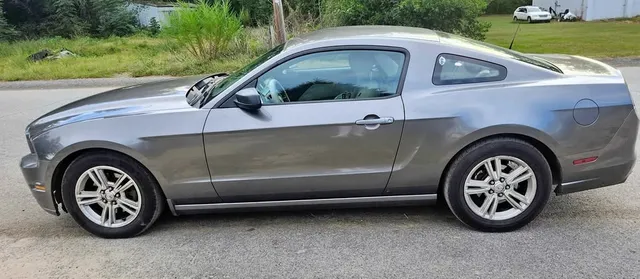 2014 Ford Mustang Deluxe Coupe 2D