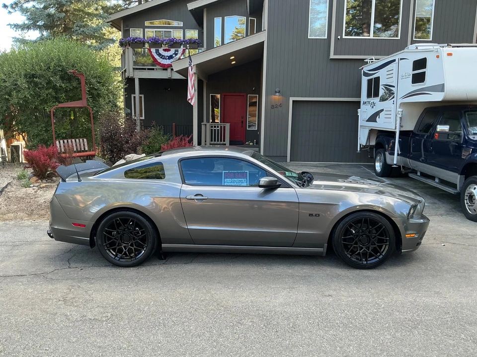 2014 Ford S197 Mustang GT - Image 7 of 31