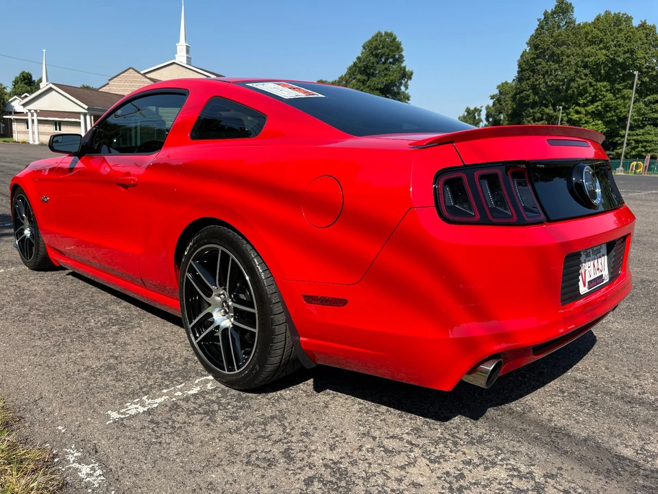 2014 Ford S197 Mustang GT - Image 8 of 31