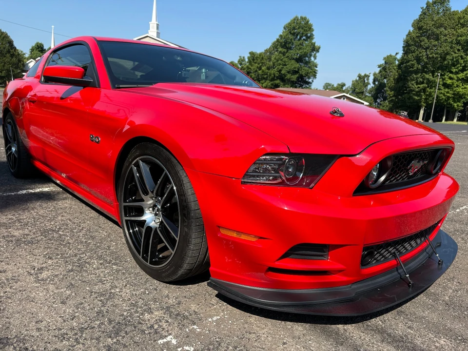 2014 Ford S197 Mustang GT - Image 2 of 31