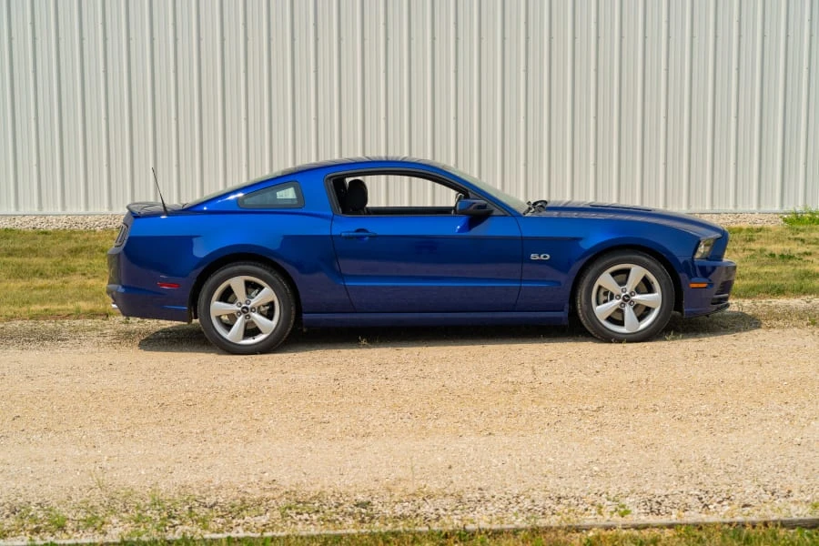 2014 Ford S197 Mustang - Image 2 of 16
