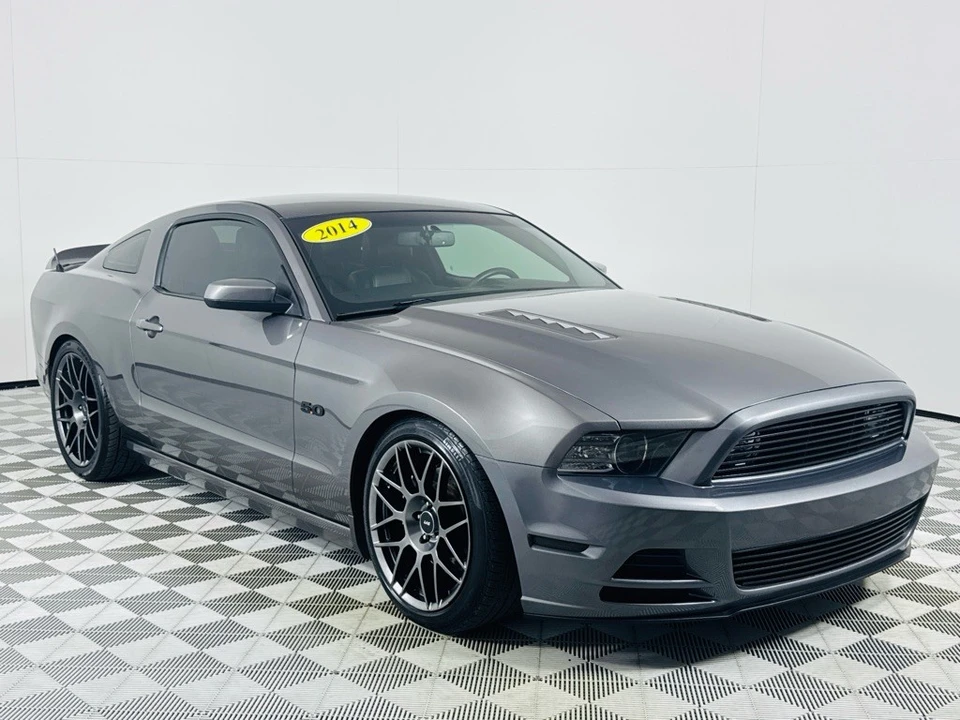 2014 Ford S197 Mustang - Image 3 of 12