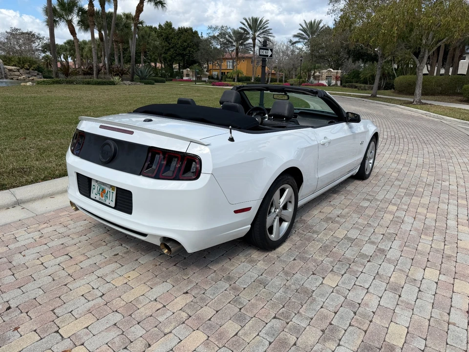 2014 Ford S197 Mustang - Image 4 of 20