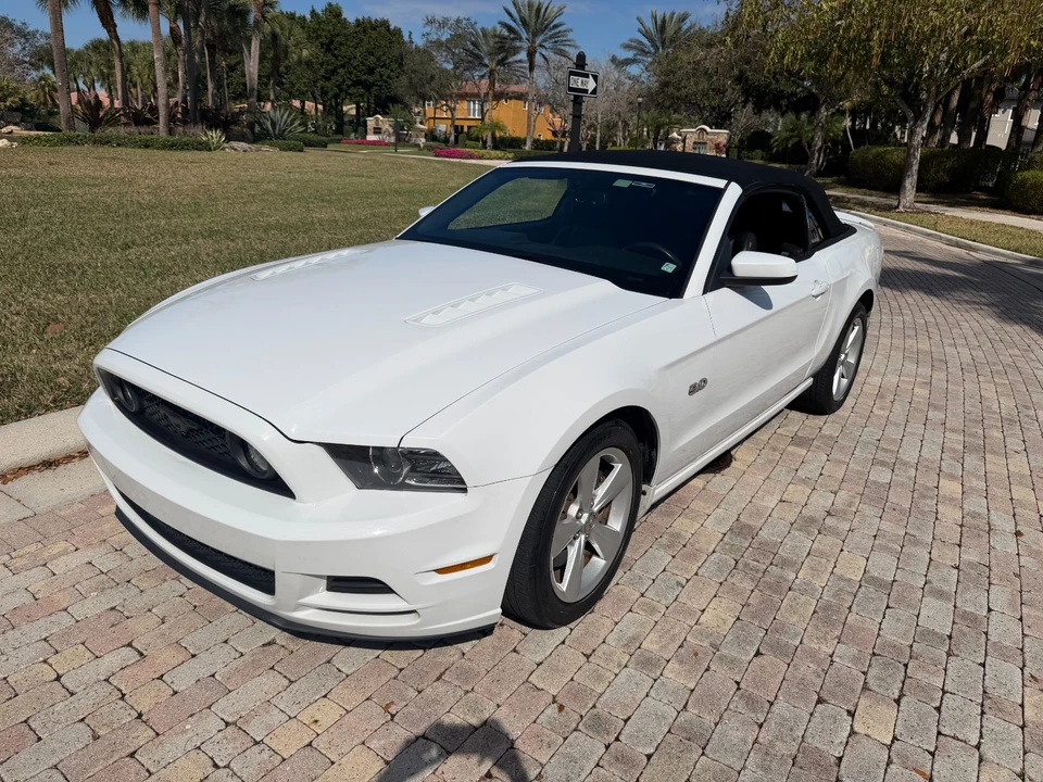 2014 Ford S197 Mustang - Image 9 of 20
