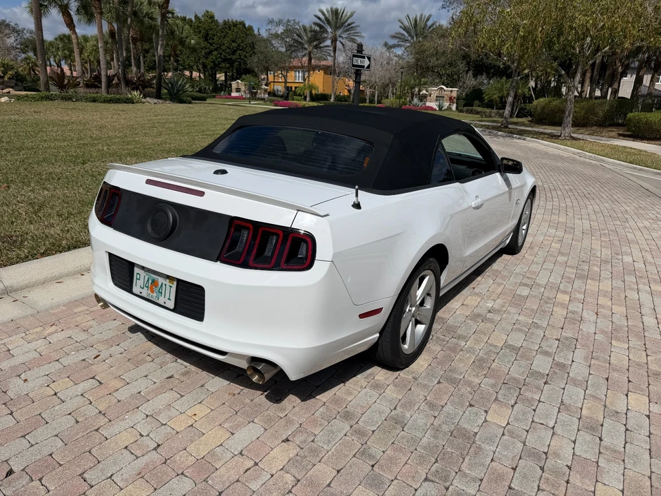 2014 Ford S197 Mustang - Image 13 of 20