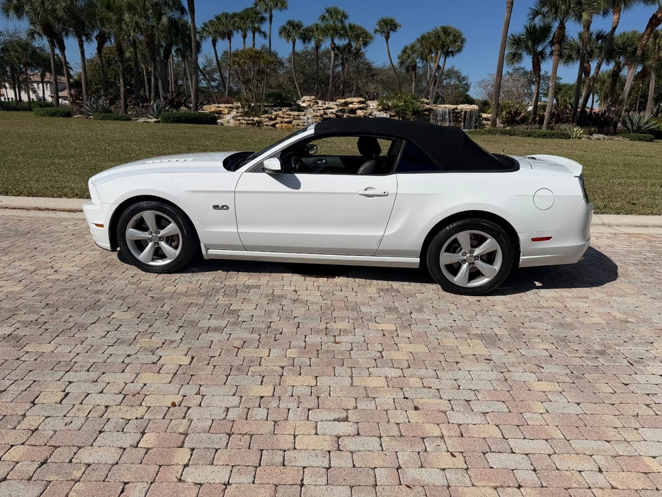 2014 Ford S197 Mustang - Image 8 of 20