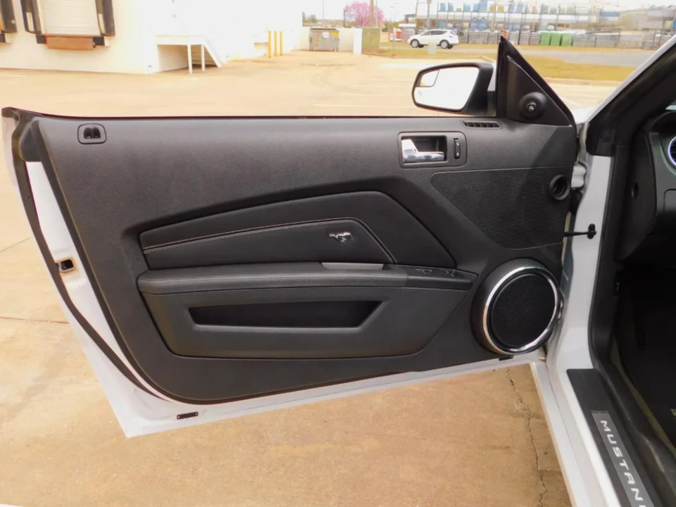 2014 Ford S197 Mustang GT - Image 4 of 31