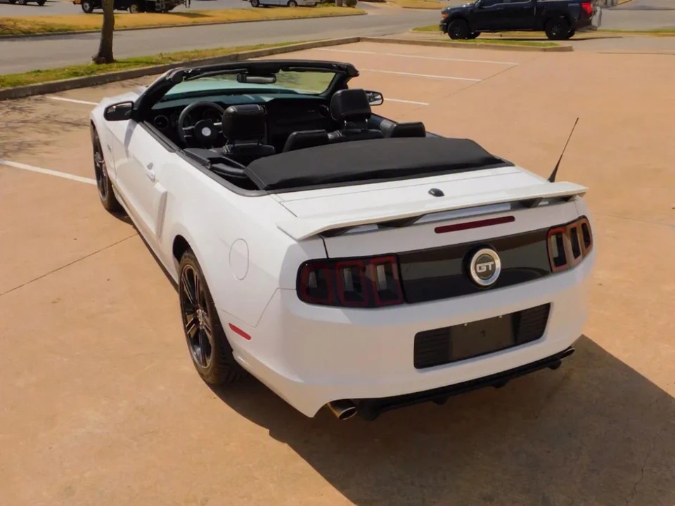 2014 Ford S197 Mustang GT - Image 13 of 31