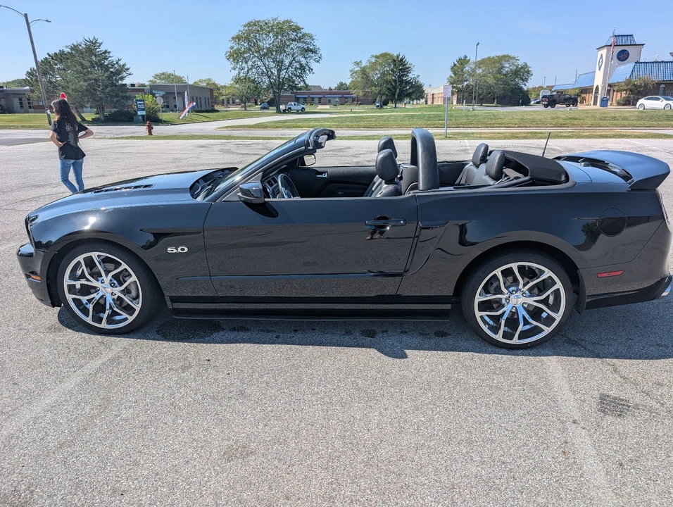 2014 Ford S197 Mustang - Image 10 of 19