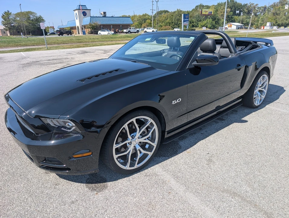 2014 Ford S197 Mustang - Image 9 of 19