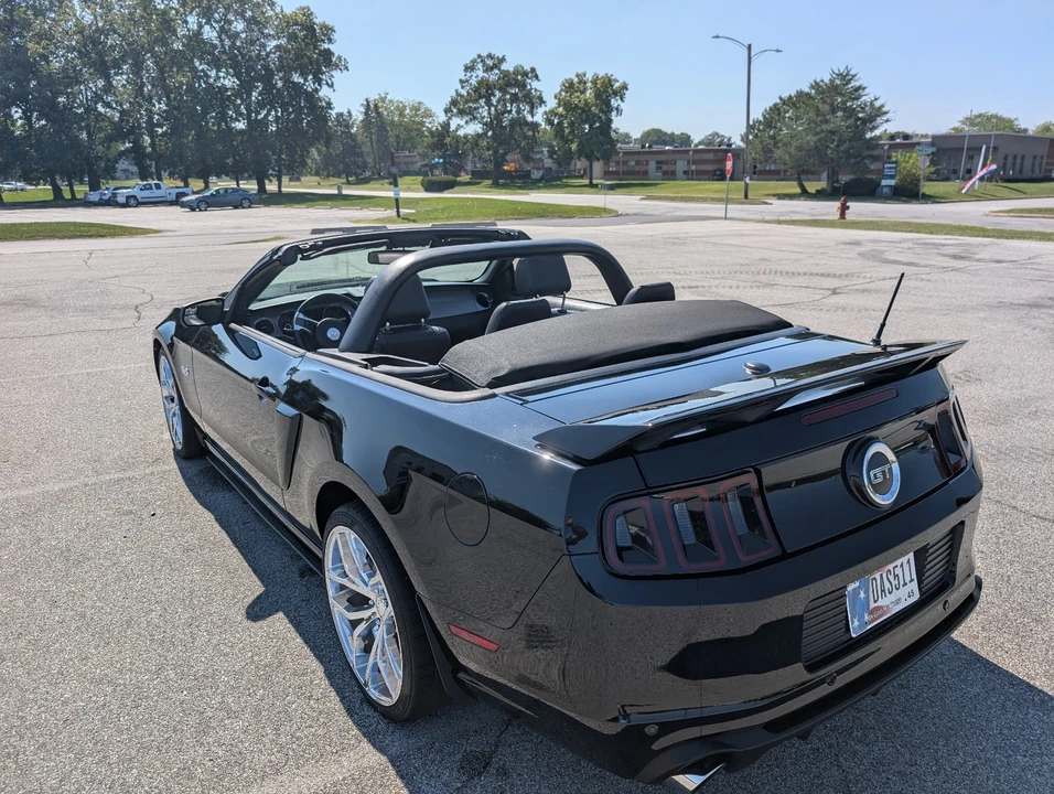 2014 Ford S197 Mustang - Image 11 of 19
