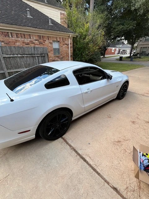 2014 Ford S197 Mustang - Image 2 of 14