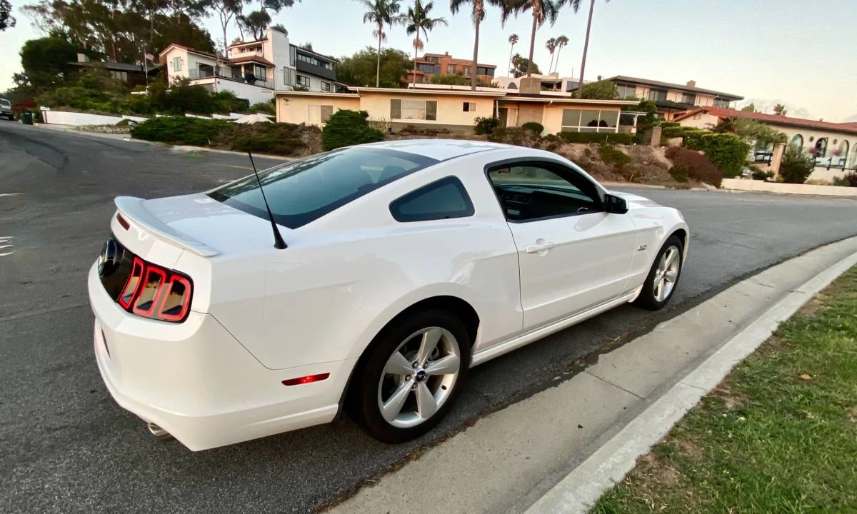 2014 Ford S197 Mustang GT - Image 6 of 24