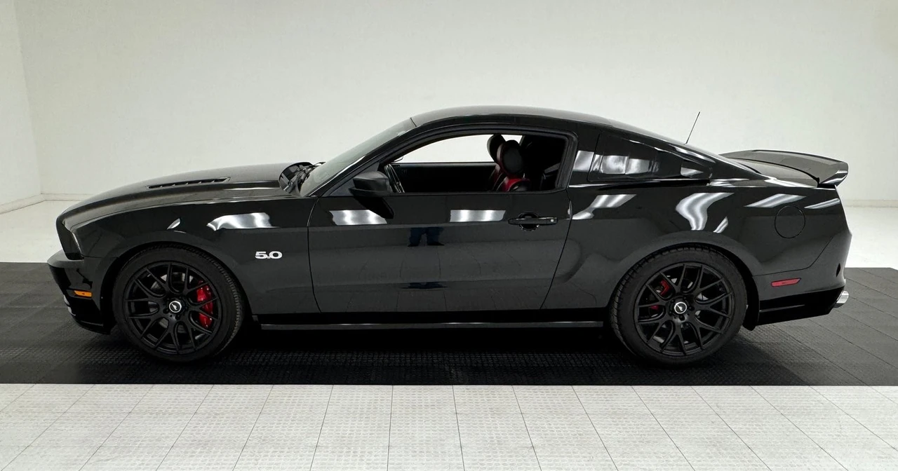 2014 Ford S197 Mustang - Image 2 of 21