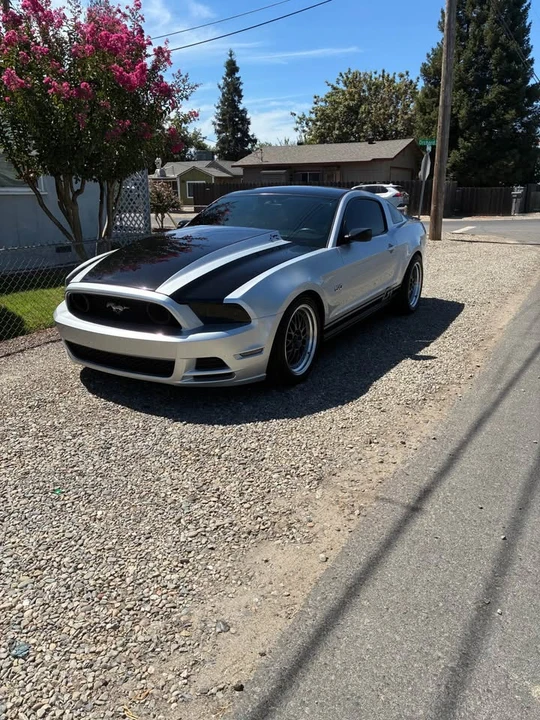 2014 Ford S197 Mustang GT - Image 2 of 6