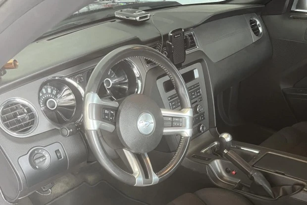 2014 Ford S197 Mustang - Image 5 of 7