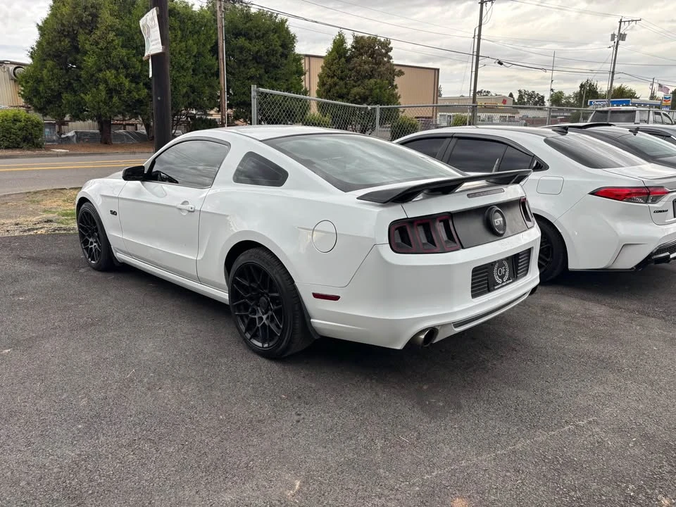 2014 Ford S197 Mustang GT - Image 4 of 8