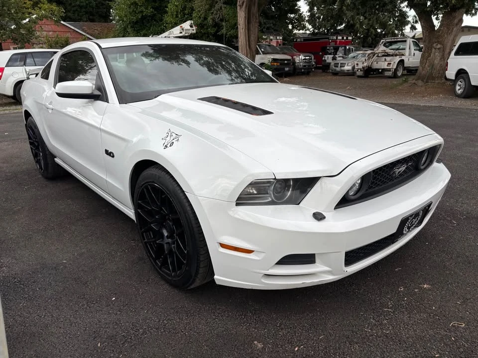 2014 Ford S197 Mustang GT - Image 2 of 8
