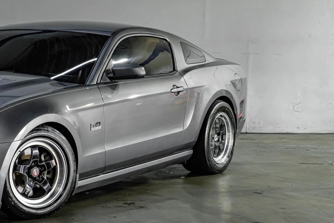 2014 Ford S197 Mustang GT - Image 9 of 31