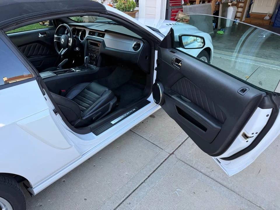 2014 Ford S197 Mustang - Image 8 of 16