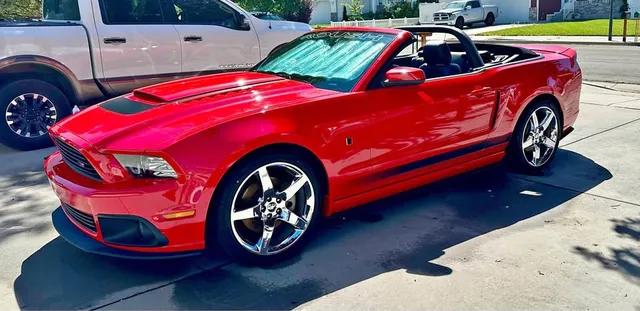 2014 Ford Mustang GT Premium Convertible 2D
