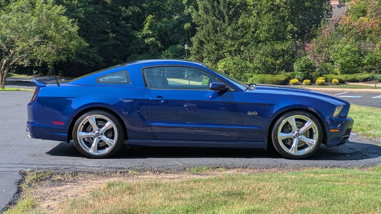 2014 Ford S197 Mustang GT - Image 21 of 31