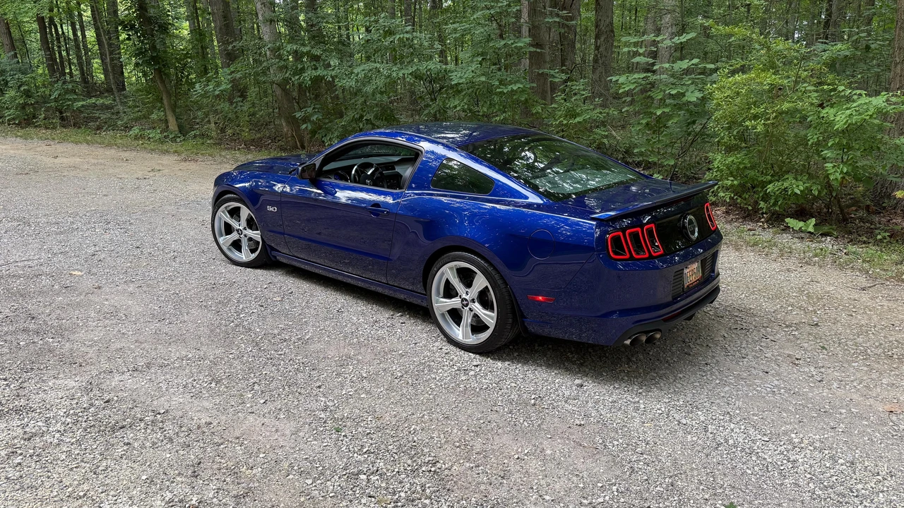 2014 Ford S197 Mustang GT - Image 11 of 31